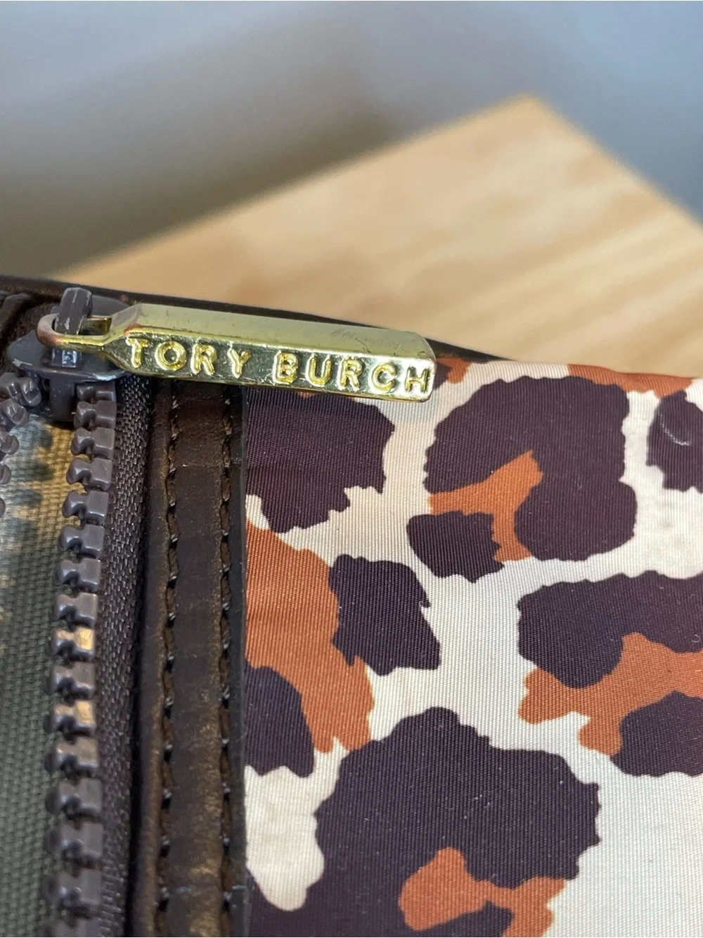 Tory Burch compact leopard